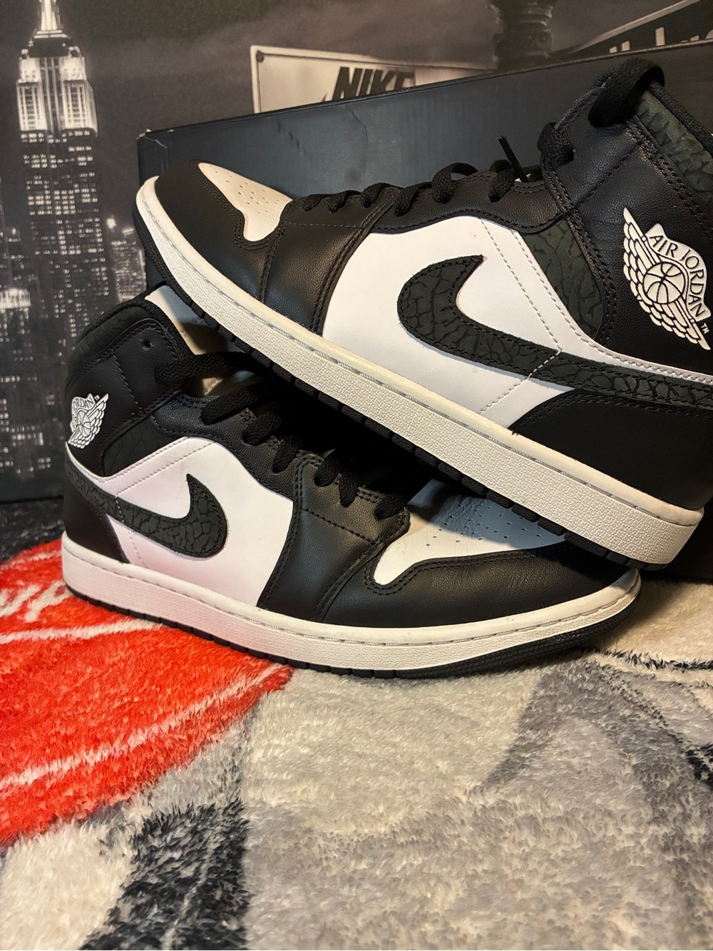 Jordan 1 Retro Panda Elephants